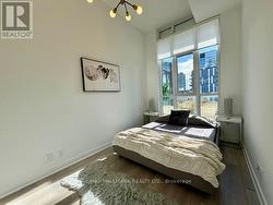 Soaring 9'FT ceilings -