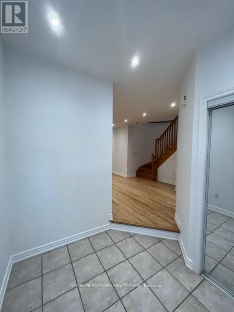 38 Stone Palace Way, Vaughan, ON - Indoor Photo Showing Other Room