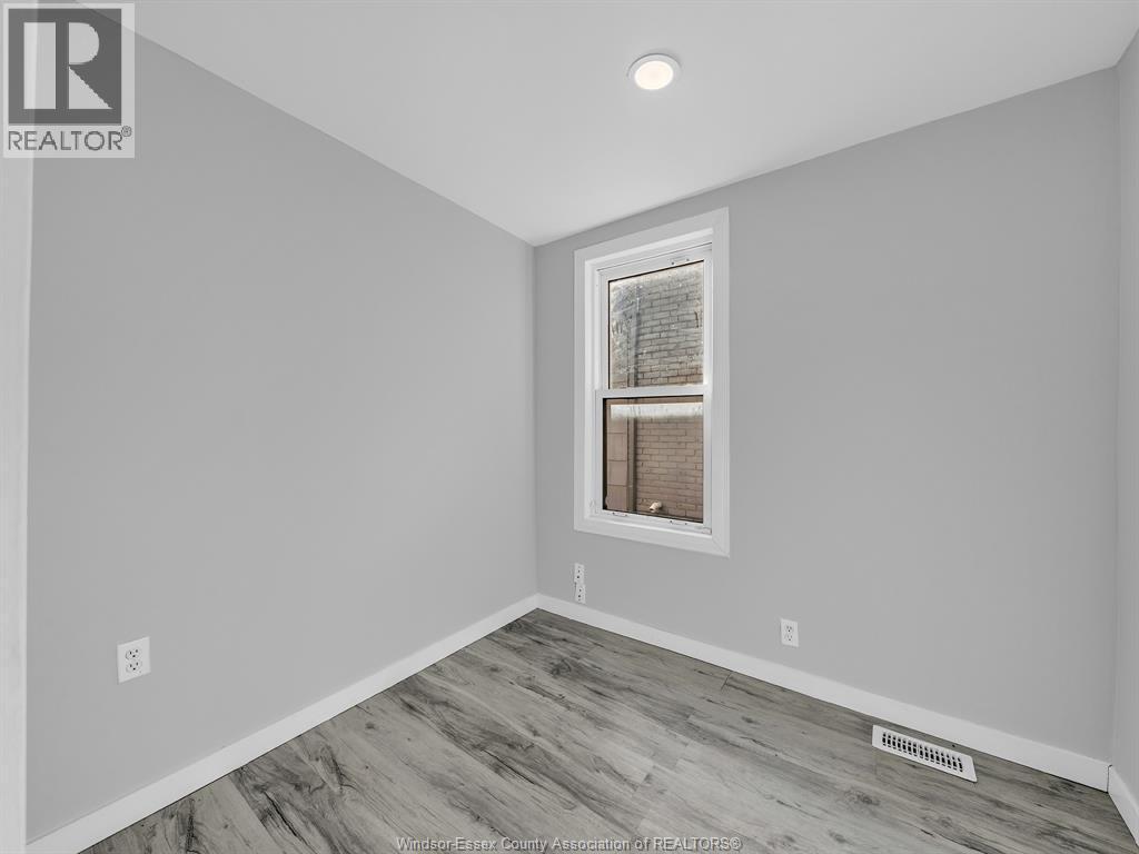1153 University, Windsor, ON - Indoor Photo Showing Other Room