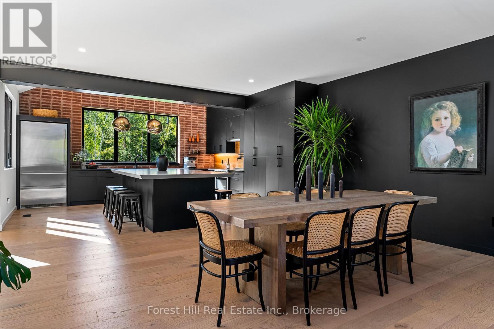 854 Sixth Street, Clearview, ON - Indoor Photo Showing Dining Room