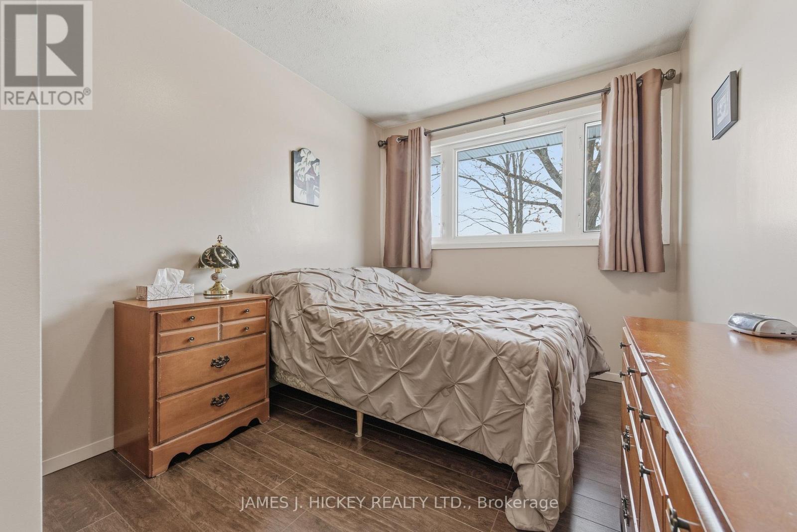 101 Lance Road, Laurentian Hills, ON - Indoor Photo Showing Bedroom