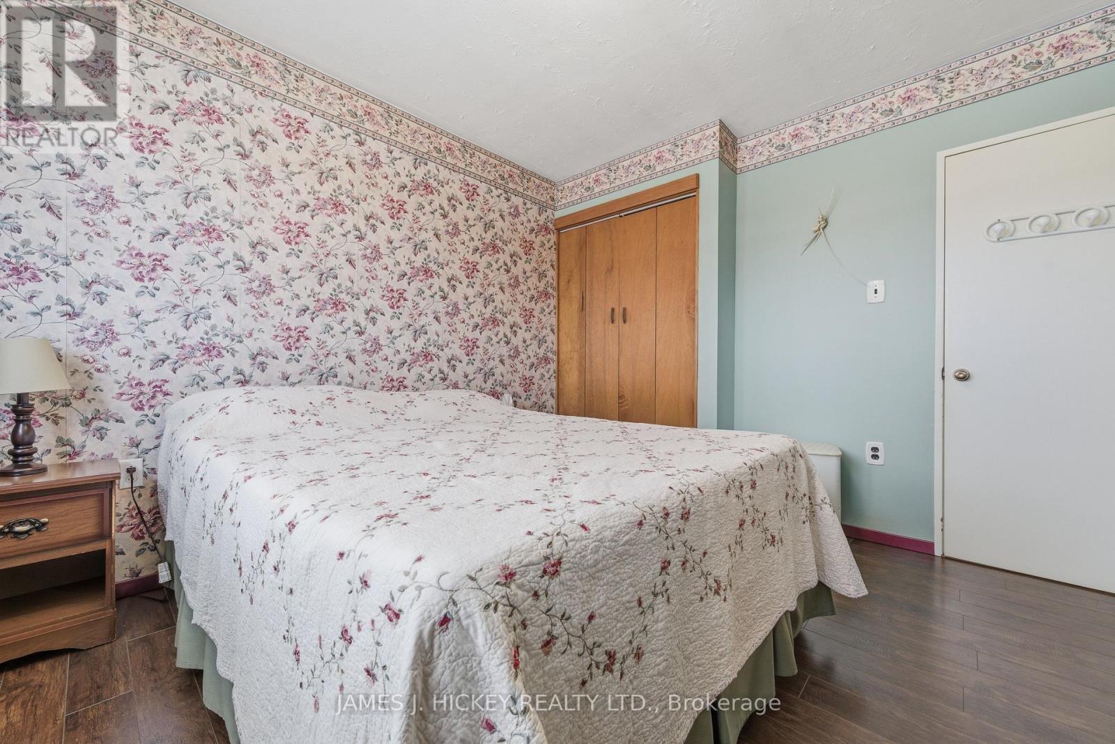 101 Lance Road, Laurentian Hills, ON - Indoor Photo Showing Bedroom