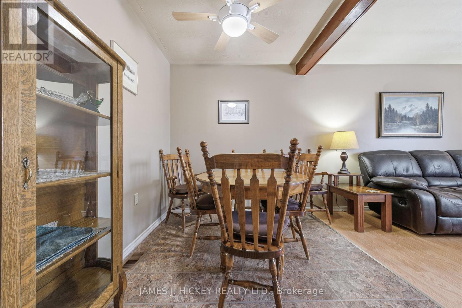 101 Lance Road, Laurentian Hills, ON - Indoor Photo Showing Dining Room