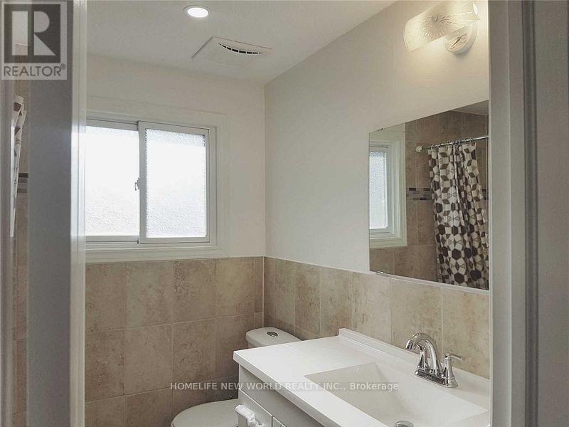 616 Langs Drive, Cambridge, ON - Indoor Photo Showing Bathroom