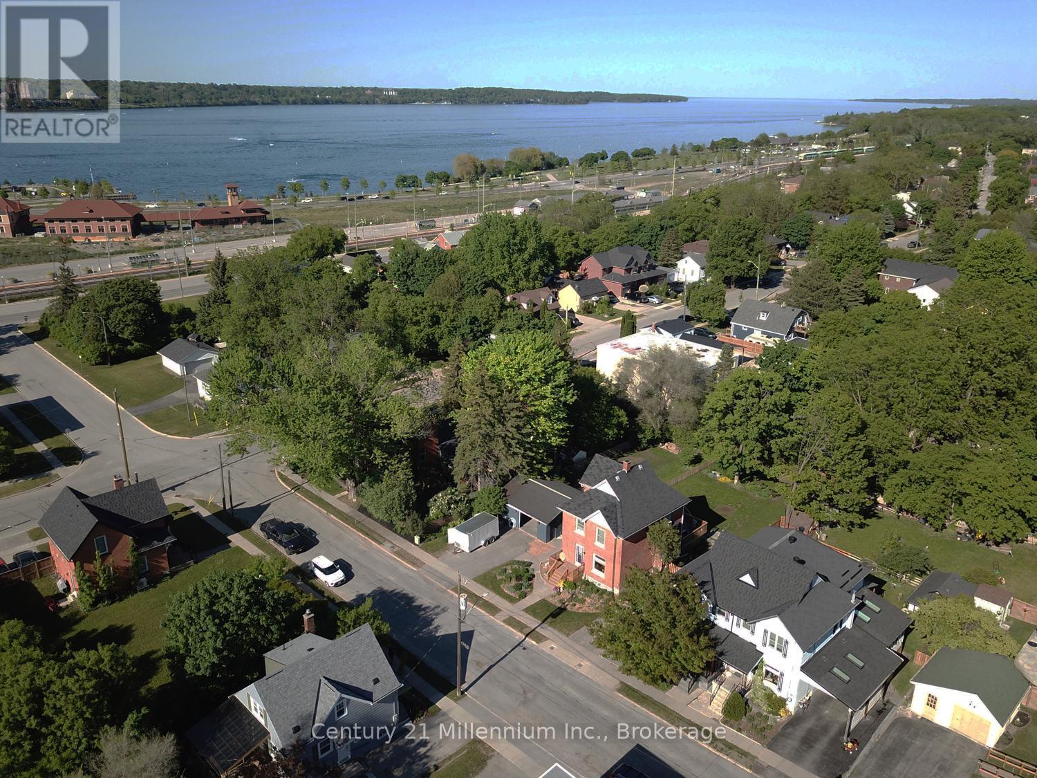 23 William Street, Barrie (Allandale), ON