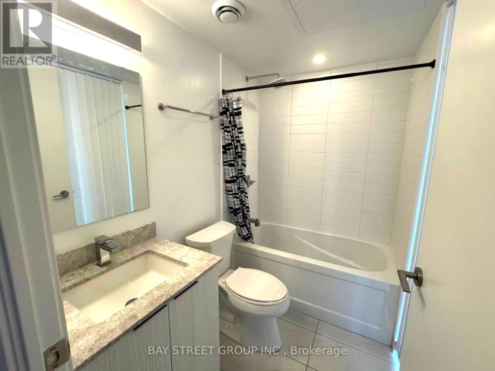 904 - 18 Maitland Terrace, Toronto, ON - Indoor Photo Showing Bathroom