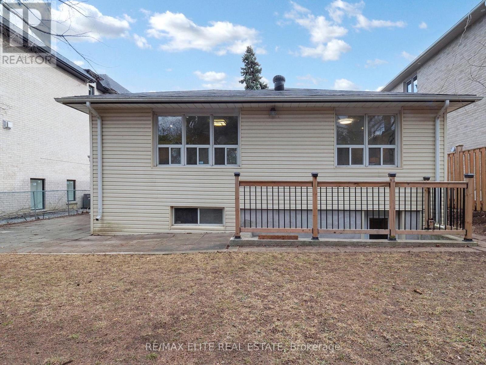 Basement - 49 Viamede Crescent, Toronto, ON - Outdoor