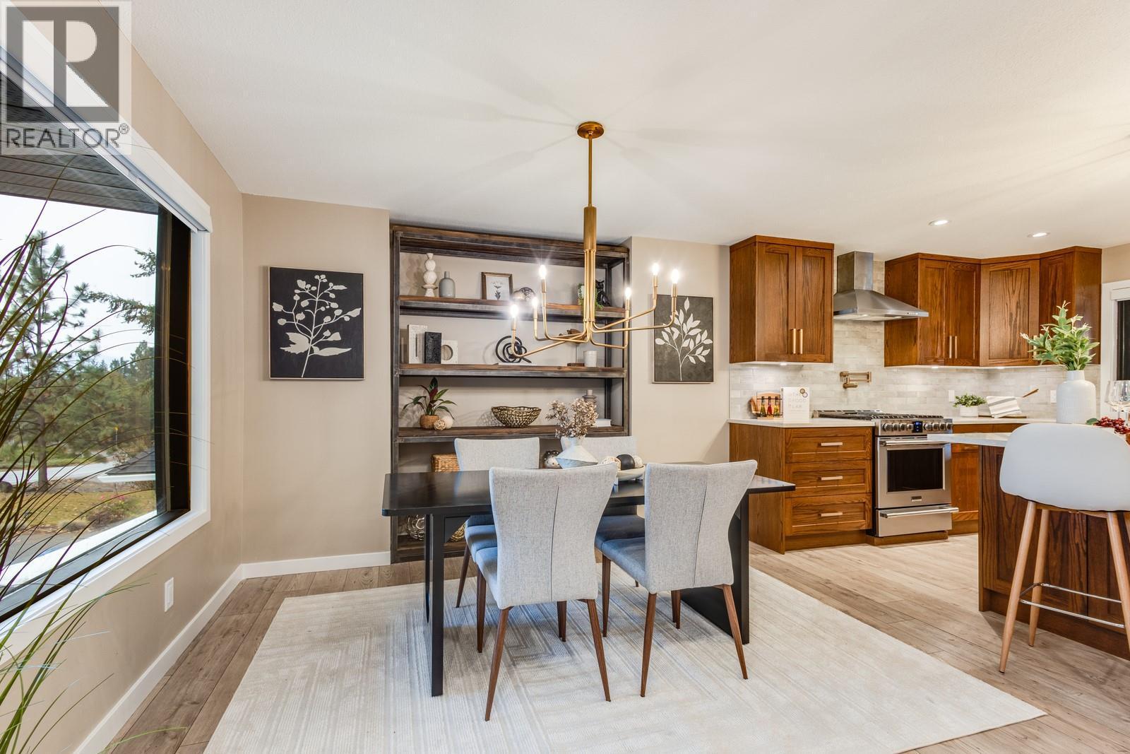 1932 Horizon Drive, West Kelowna, BC - Indoor