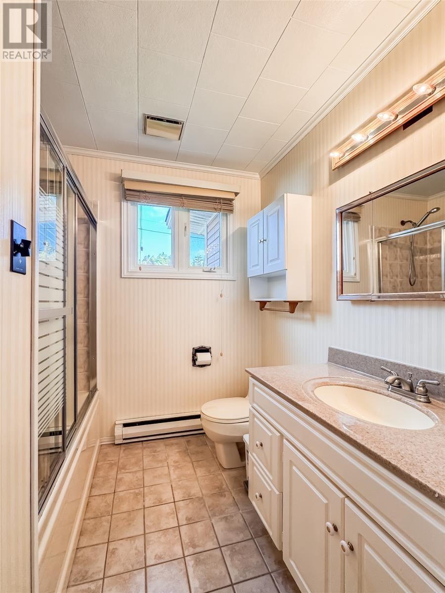 273 Main Street, Burin Bay Arm, NL - Indoor Photo Showing Bathroom