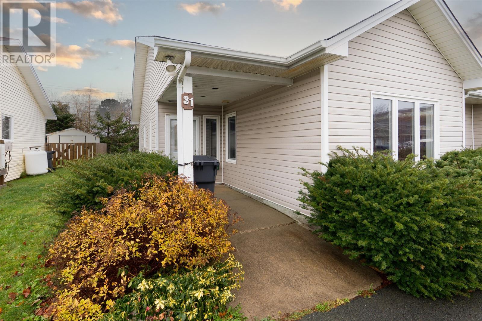 31 Kestrel Drive, Paradise, NL - Outdoor