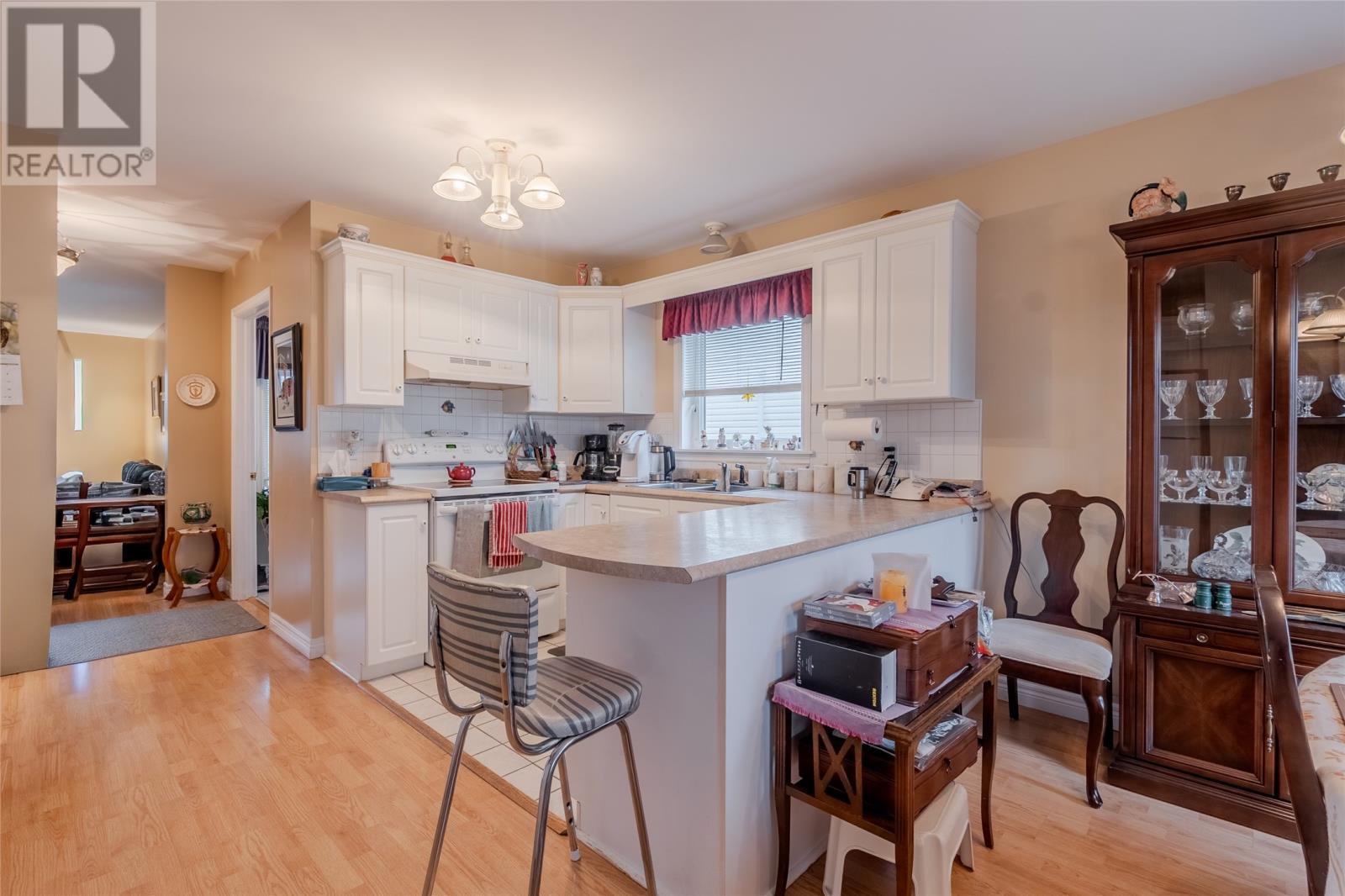 31 Kestrel Drive, Paradise, NL - Indoor Photo Showing Kitchen