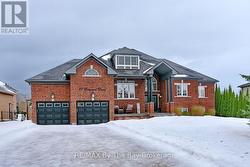 17 BASSWOOD DRIVE Wasaga Beach, ON L9Z 0A8