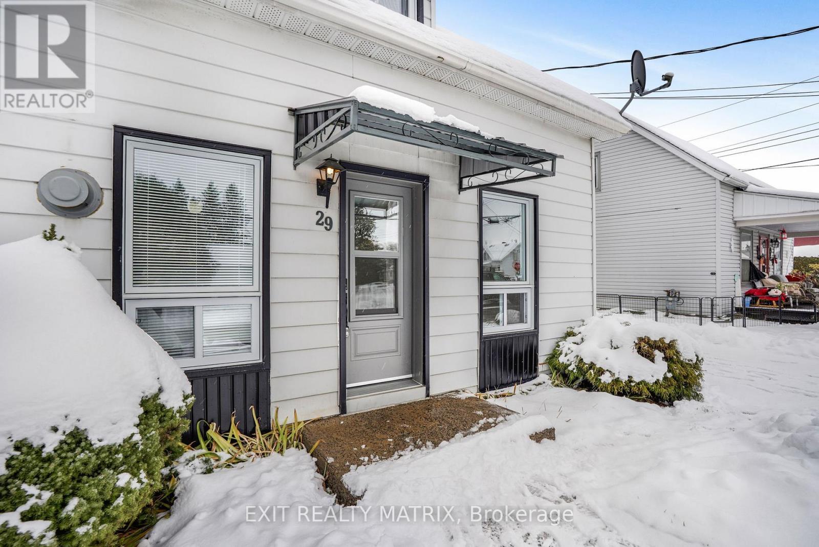 29 Peter Street, Champlain, ON - Outdoor