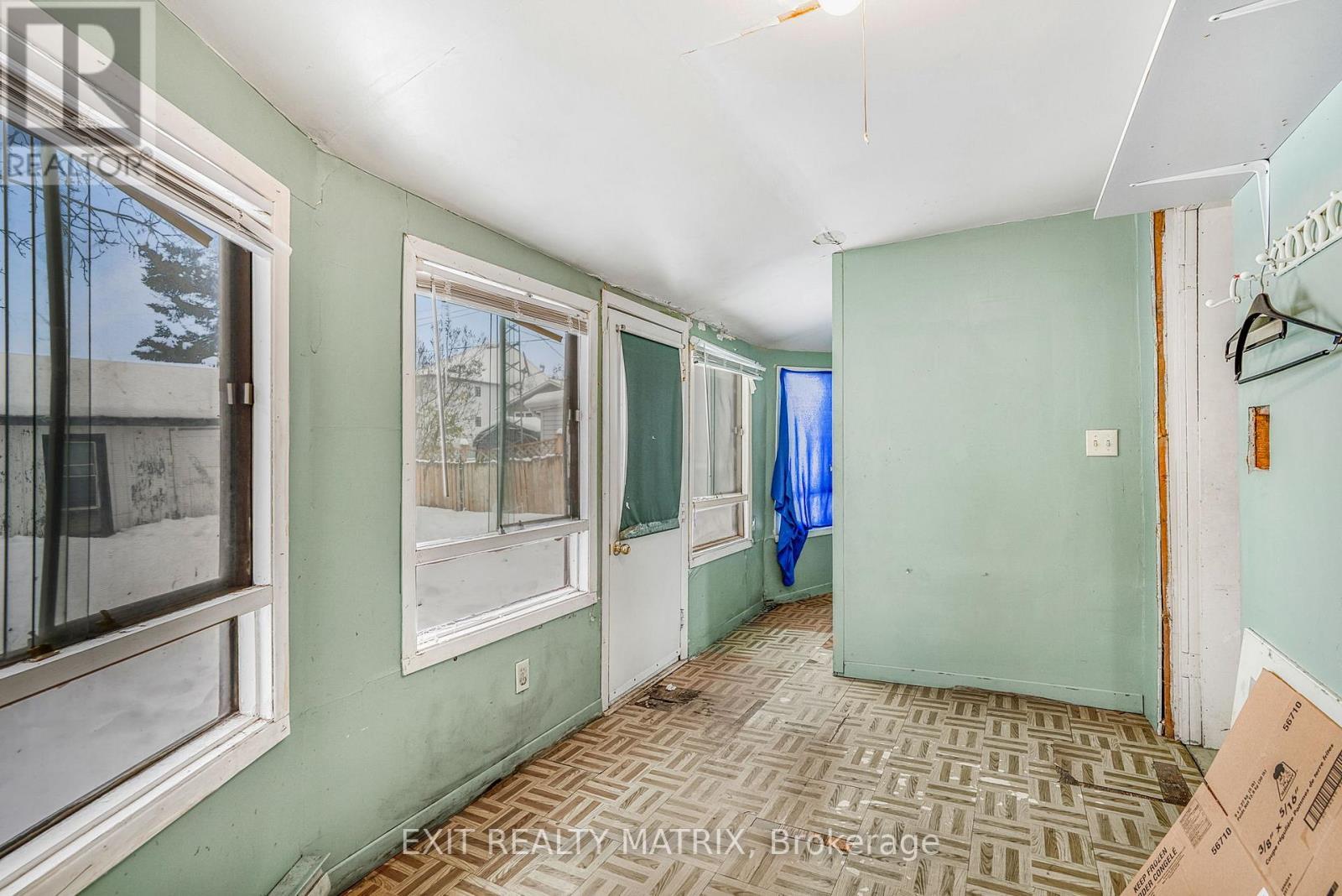 29 Peter Street, Champlain, ON - Indoor Photo Showing Other Room