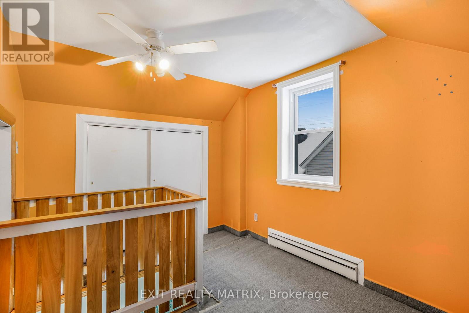 29 Peter Street, Champlain, ON - Indoor Photo Showing Other Room