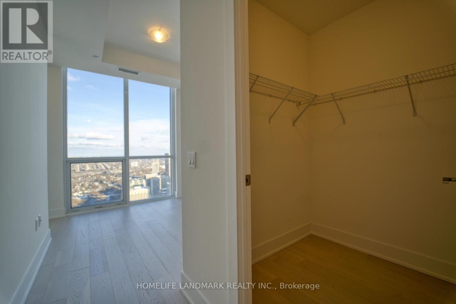 5509 - 1 Yorkville Avenue, Toronto, ON - Indoor Photo Showing Other Room