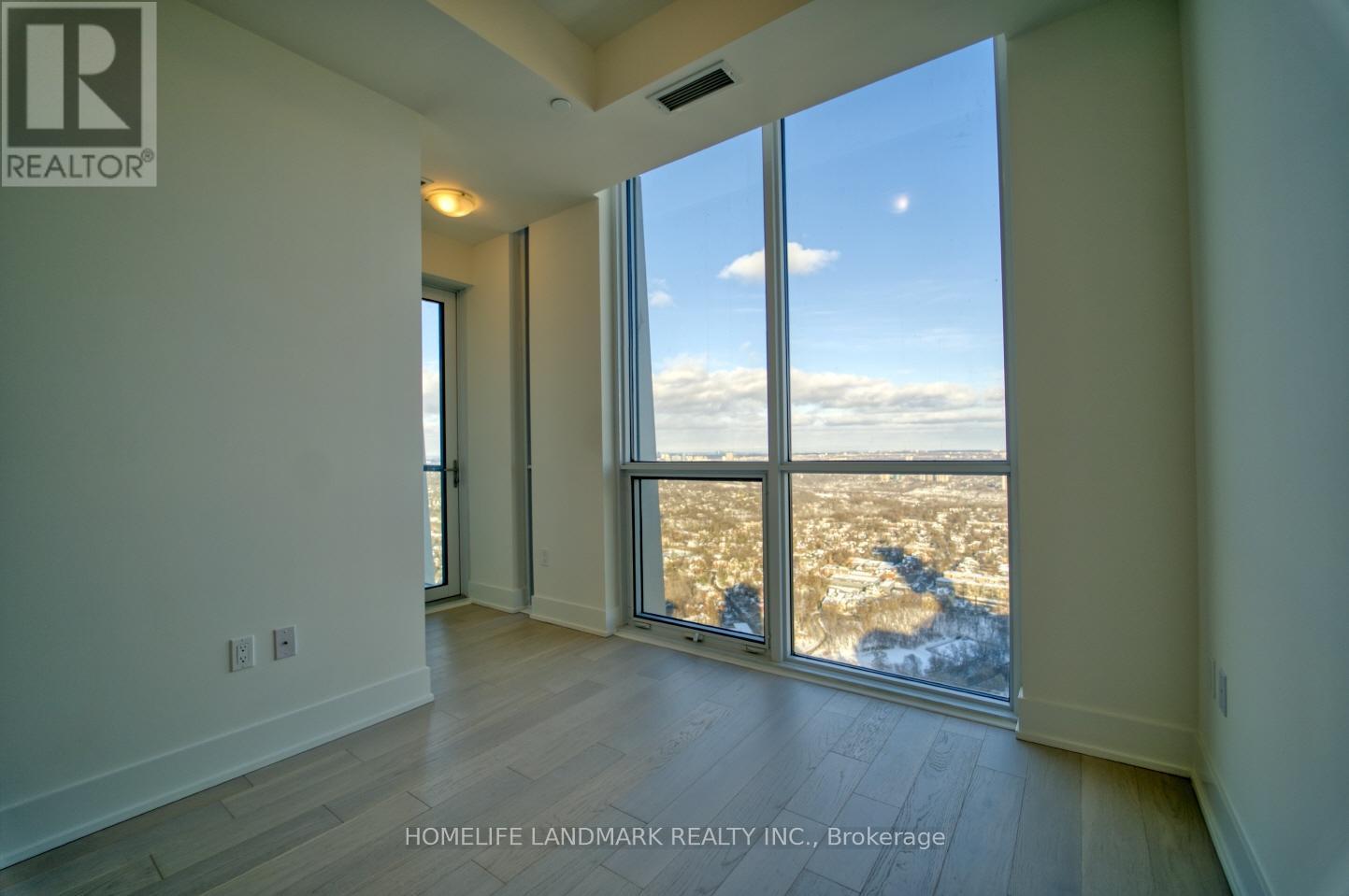 5509 - 1 Yorkville Avenue, Toronto, ON - Indoor Photo Showing Other Room