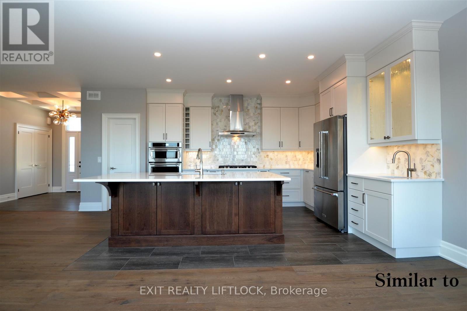 1912 Davenport Road, Cavan Monaghan (Cavan Twp), ON - Indoor Photo Showing Kitchen With Upgraded Kitchen