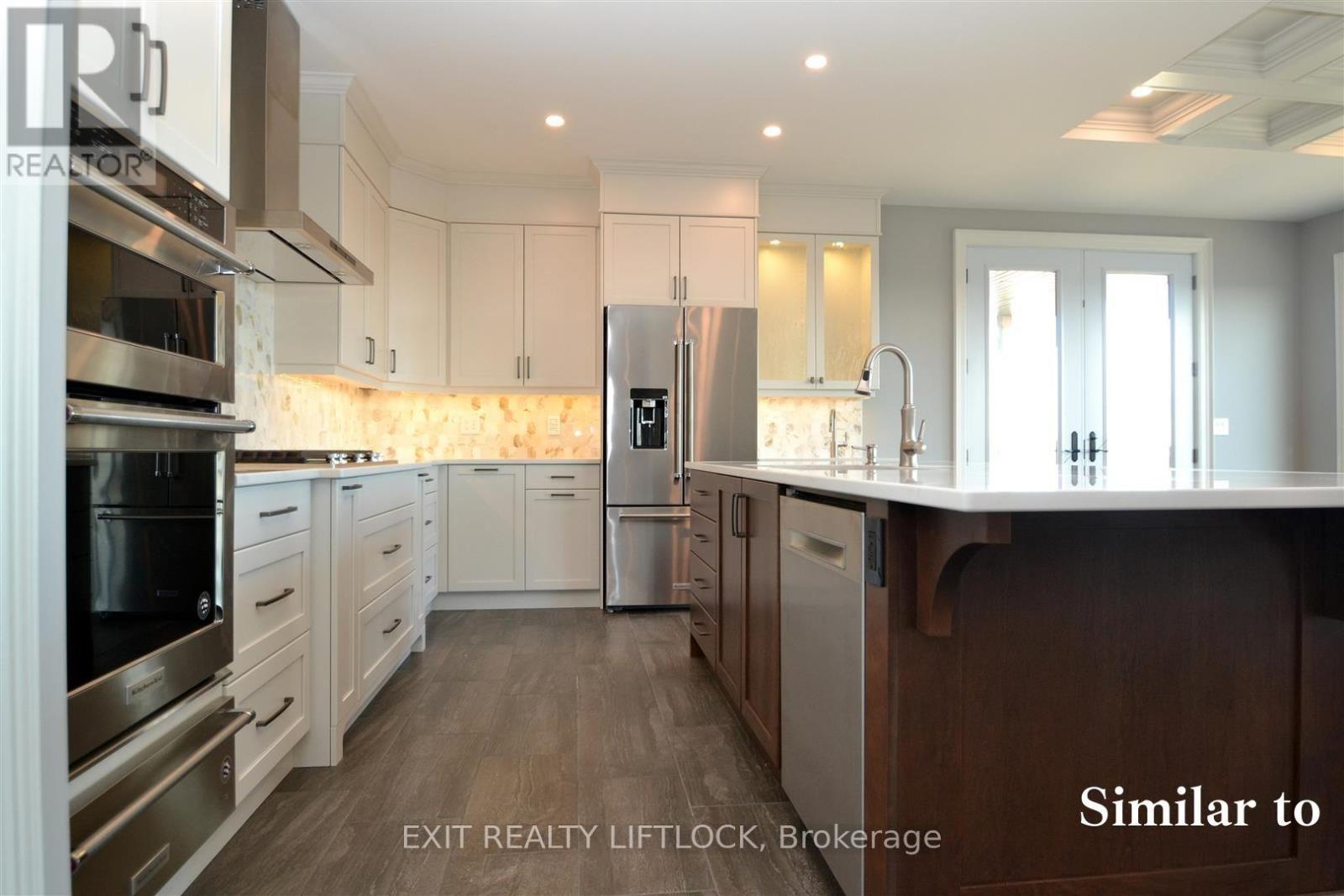 1912 Davenport Road, Cavan Monaghan (Cavan Twp), ON - Indoor Photo Showing Kitchen With Upgraded Kitchen