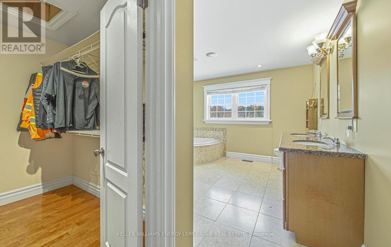 881 Carmel Crescent, Cavan Monaghan (Cavan Twp), ON - Indoor Photo Showing Other Room