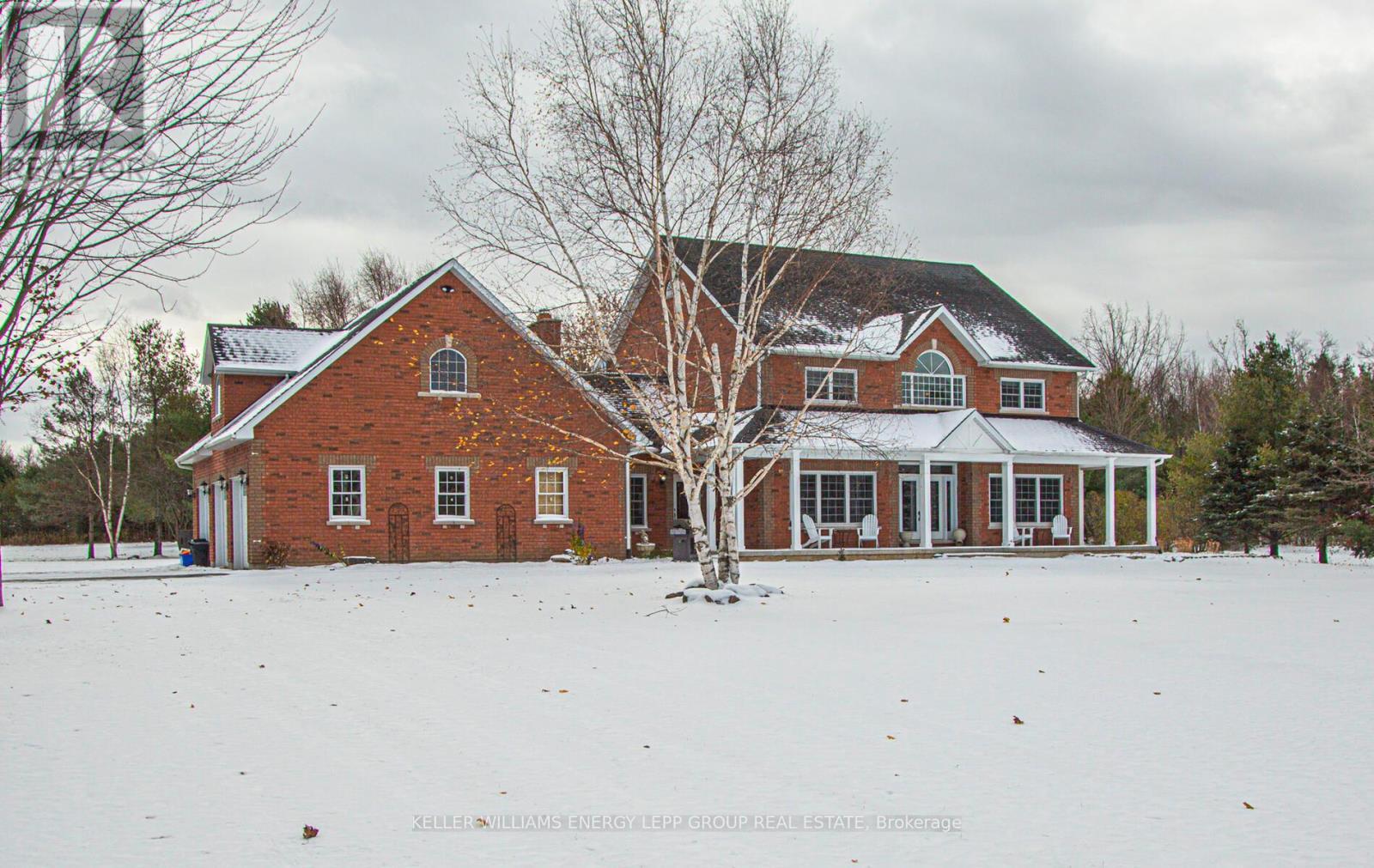 881 Carmel Crescent, Cavan Monaghan (Cavan Twp), ON - Outdoor With Facade