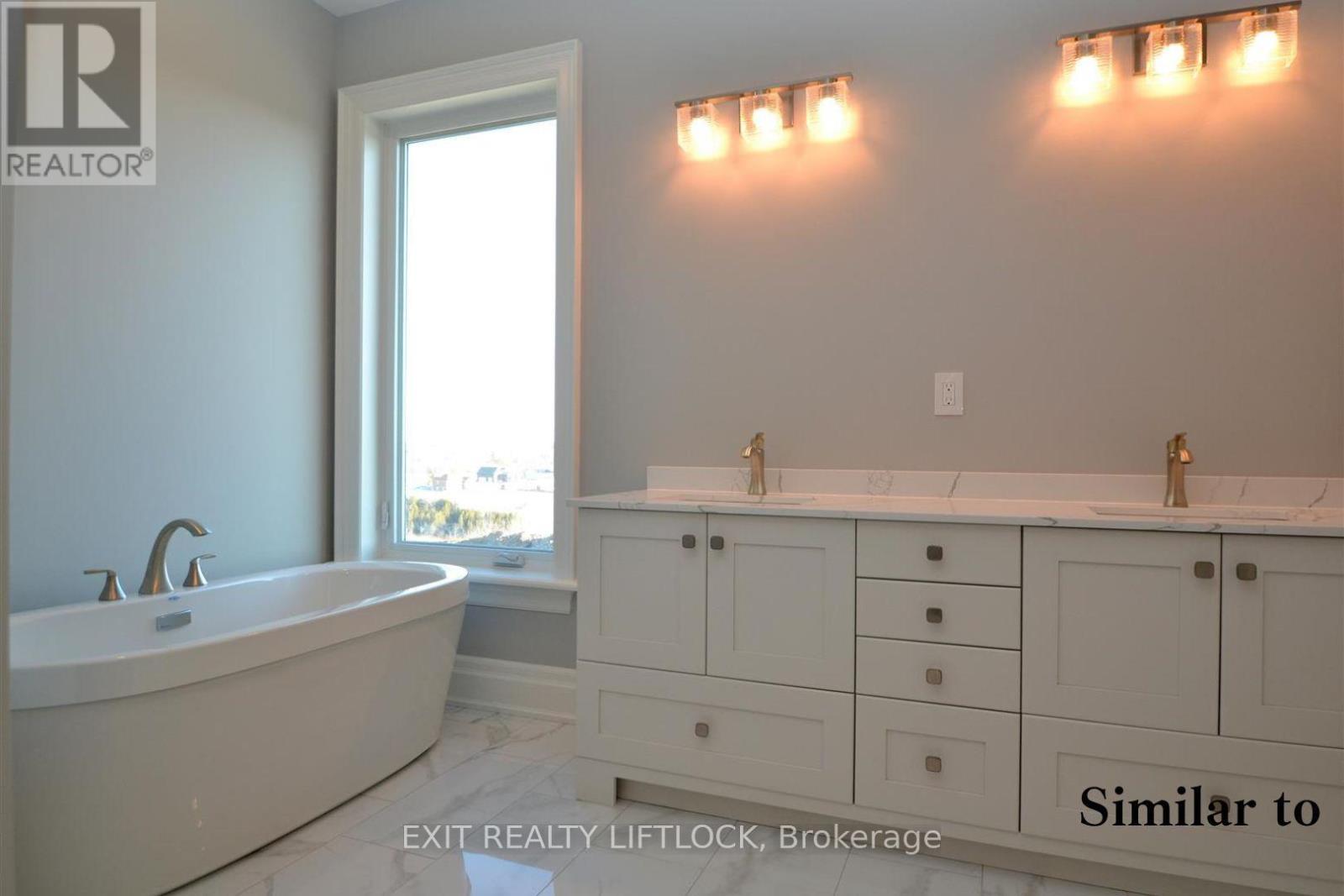 1936 Davenport Road, Cavan Monaghan (Cavan Twp), ON - Indoor Photo Showing Bathroom