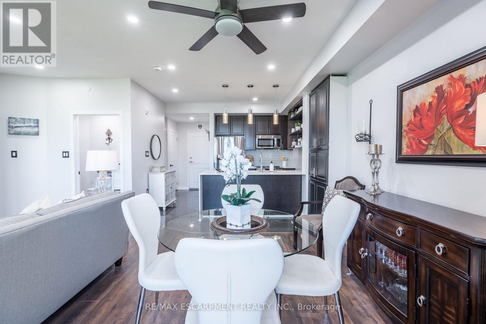 422 - 125 Shoreview Place, Hamilton, ON - Indoor Photo Showing Dining Room