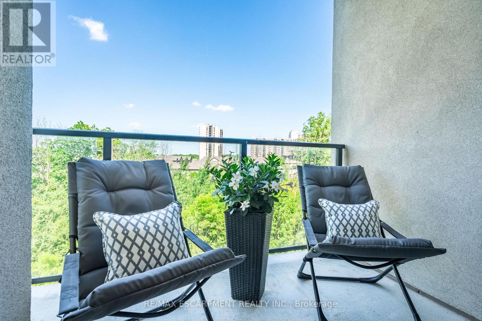 422 - 125 Shoreview Place, Hamilton, ON - Outdoor With Balcony With Exterior