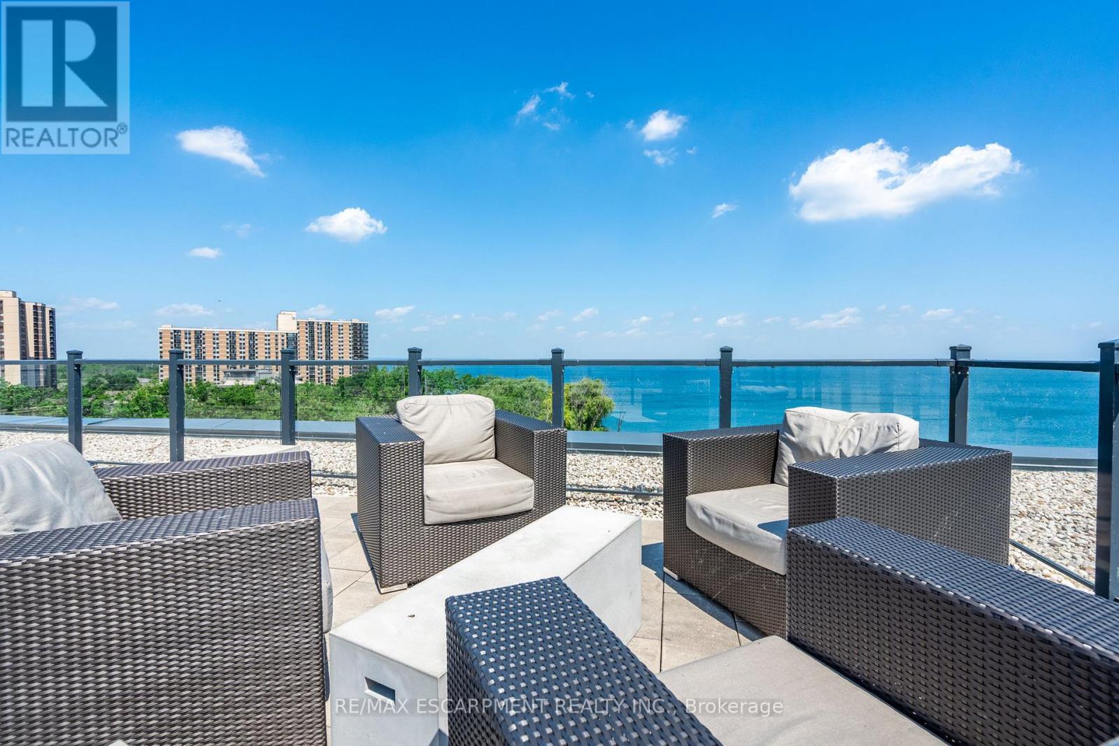 422 - 125 Shoreview Place, Hamilton, ON - Outdoor With Body Of Water