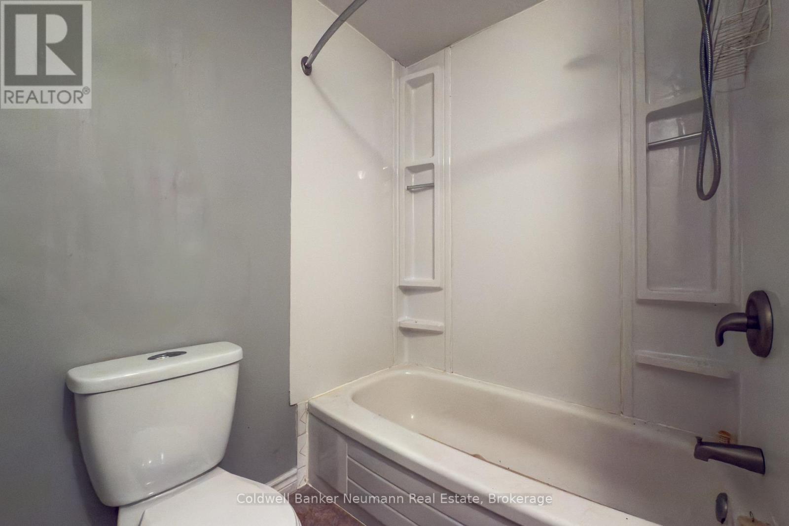 Lower - 37 Dunhill Crescent, Guelph (Willow West/Sugarbush/West Acres), ON - Indoor Photo Showing Bathroom