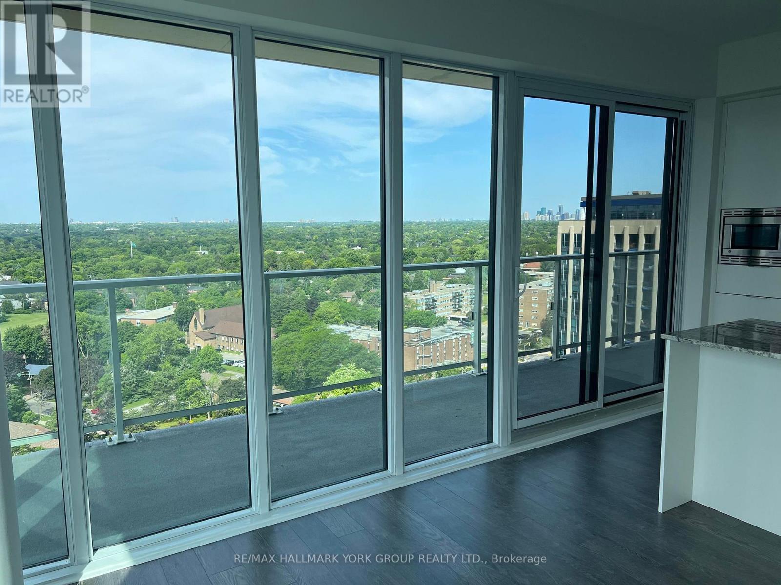 1523 - 20 O'Neill Road, Toronto, ON - Indoor Photo Showing Other Room