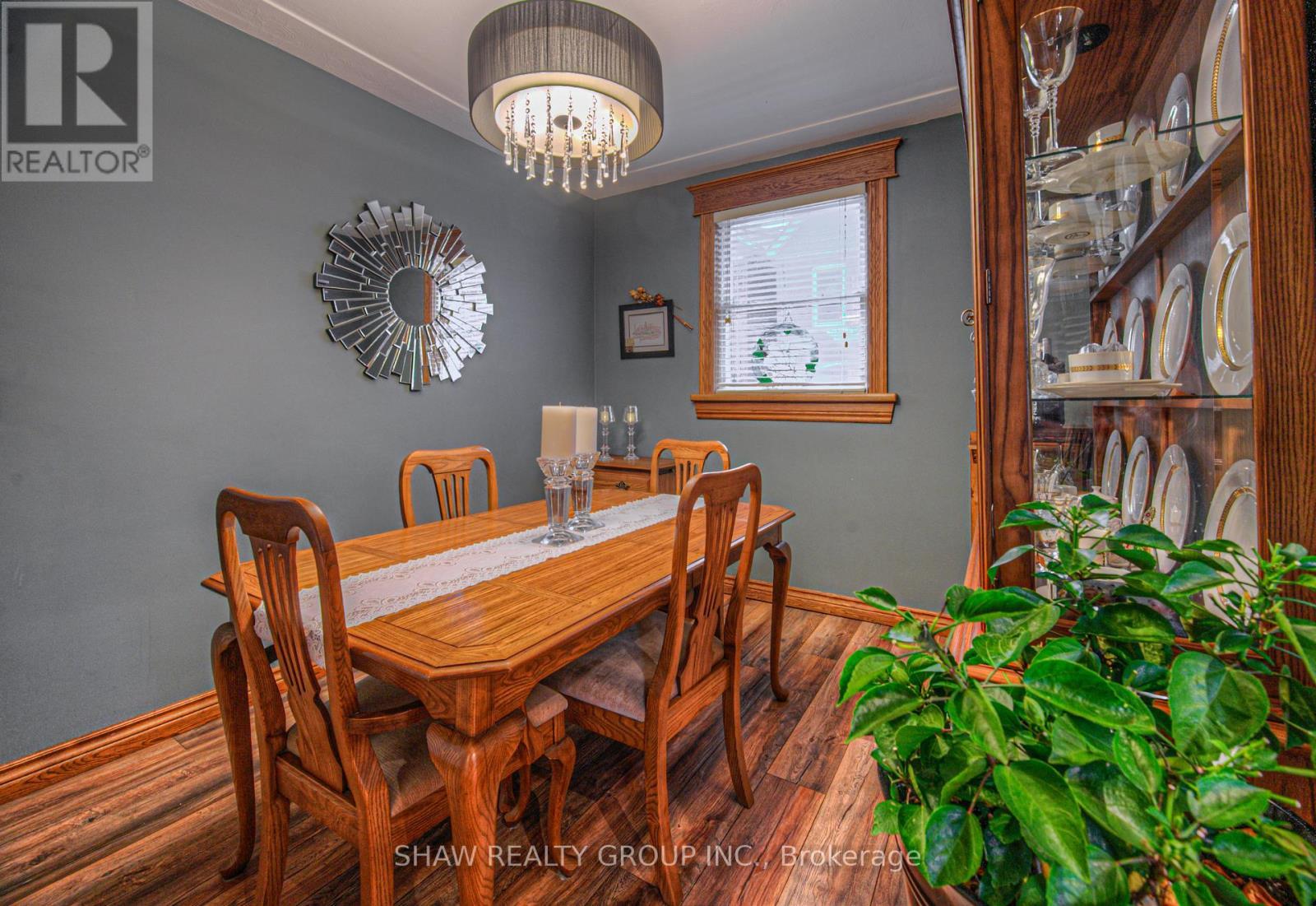 81 Beechwood Avenue, Hamilton, ON - Indoor Photo Showing Dining Room