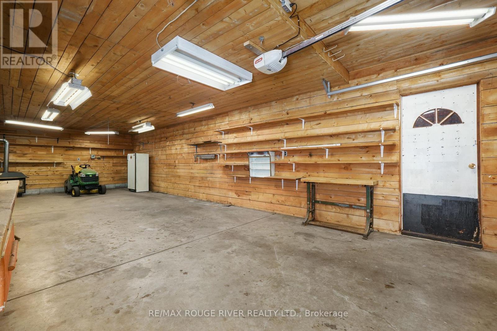 222 Cordova Road, Marmora And Lake (Marmora Ward), ON - Indoor Photo Showing Garage