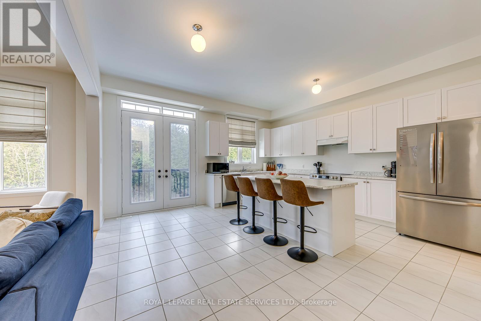 116 Limestone Lane, Shelburne, ON - Indoor Photo Showing Kitchen