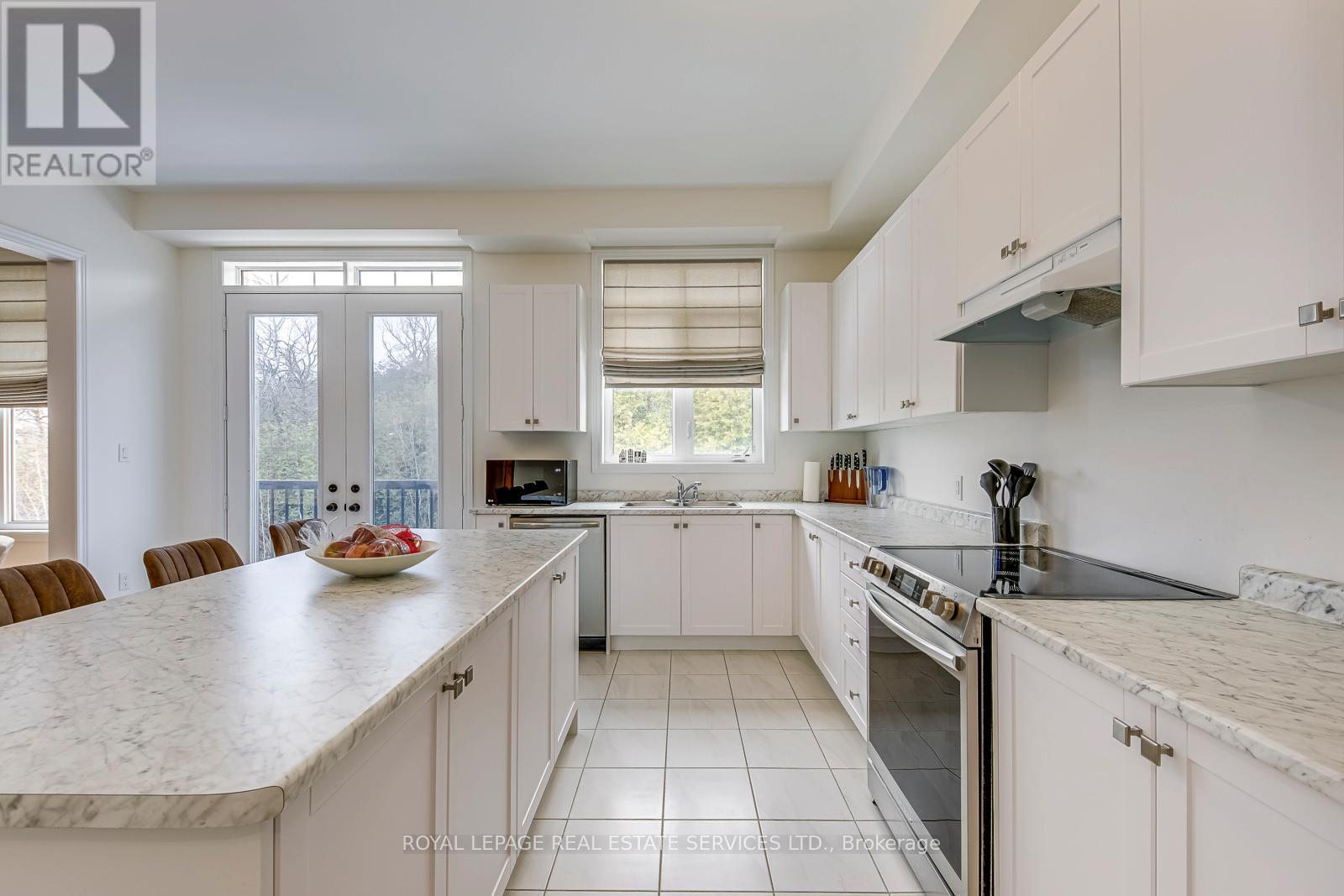 116 Limestone Lane, Shelburne, ON - Indoor Photo Showing Kitchen
