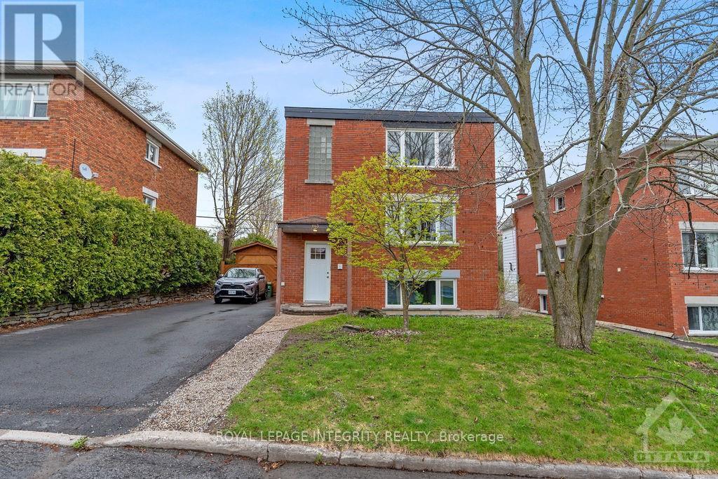 3 - 143 Granville Street, Ottawa, ON