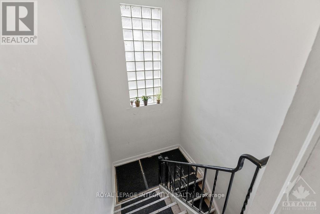 3 - 143 Granville Street, Ottawa, ON