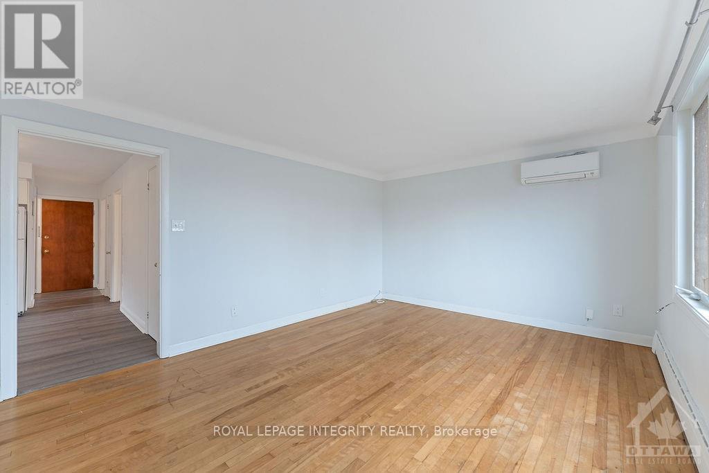 3 - 143 Granville Street, Ottawa, ON