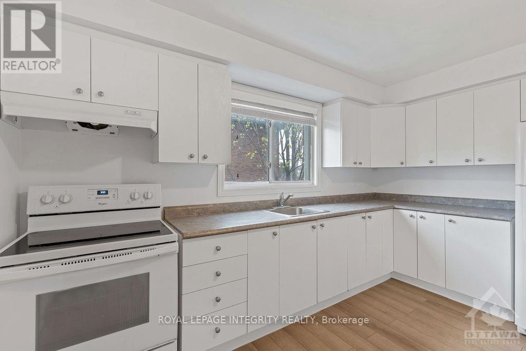 3 - 143 Granville Street, Ottawa, ON