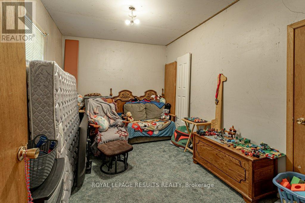 63 Shakespeare Street, Bayham (Port Burwell), ON - Indoor Photo Showing Other Room