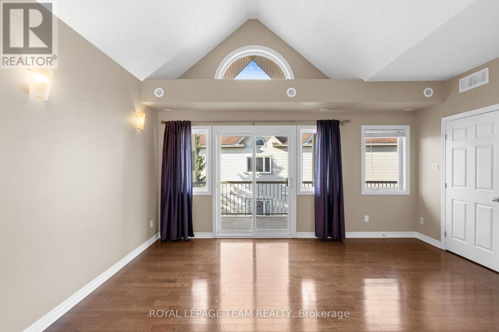 L - 767 Cedar Creek Drive, Ottawa, ON - Indoor Photo Showing Other Room