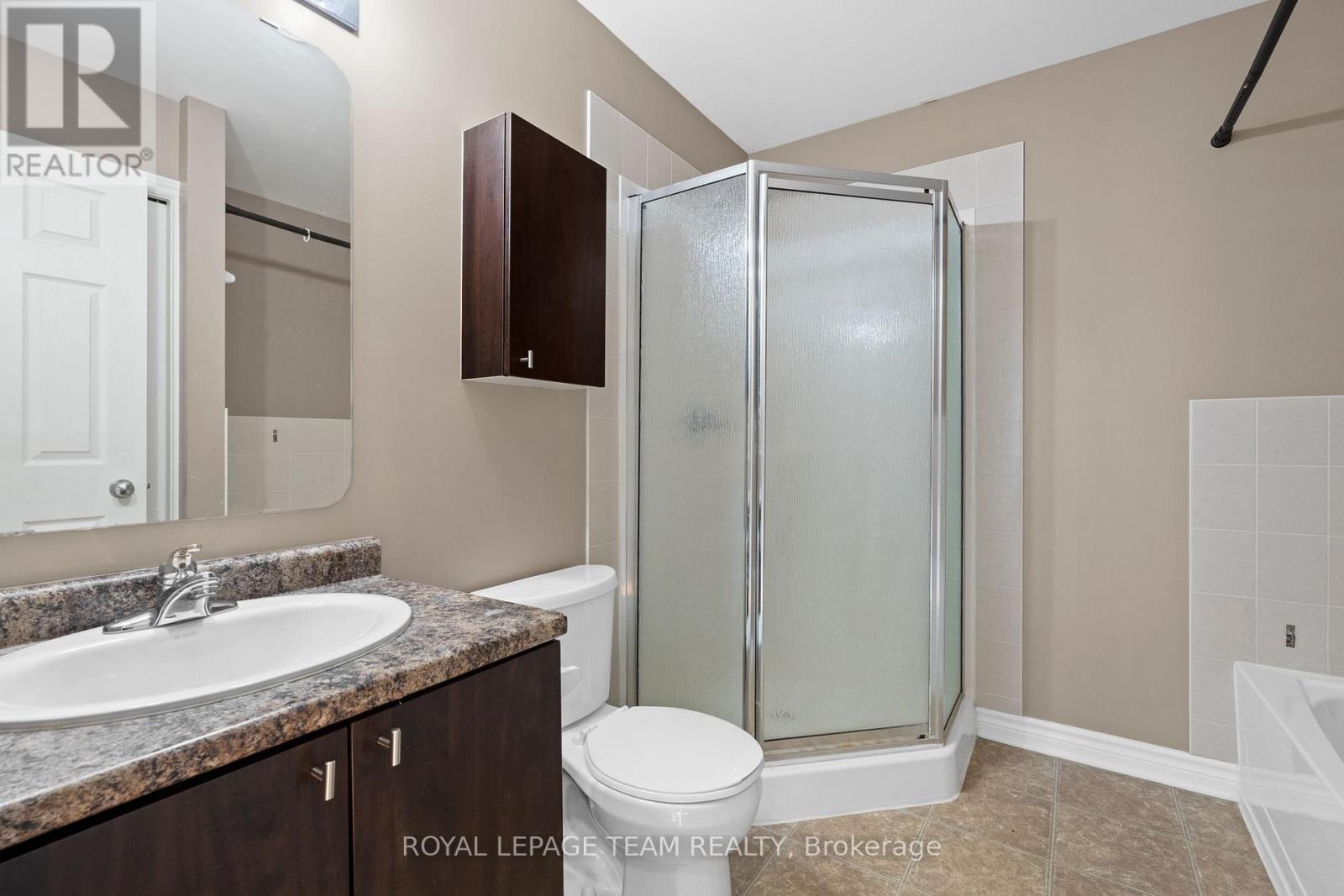 L - 767 Cedar Creek Drive, Ottawa, ON - Indoor Photo Showing Bathroom