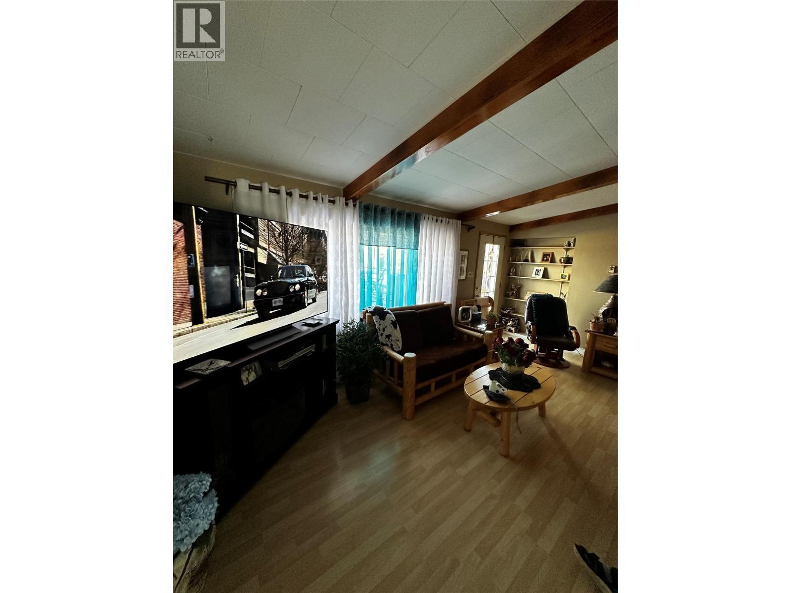 2959 Sawchuk Road, Chetwynd, BC - Indoor