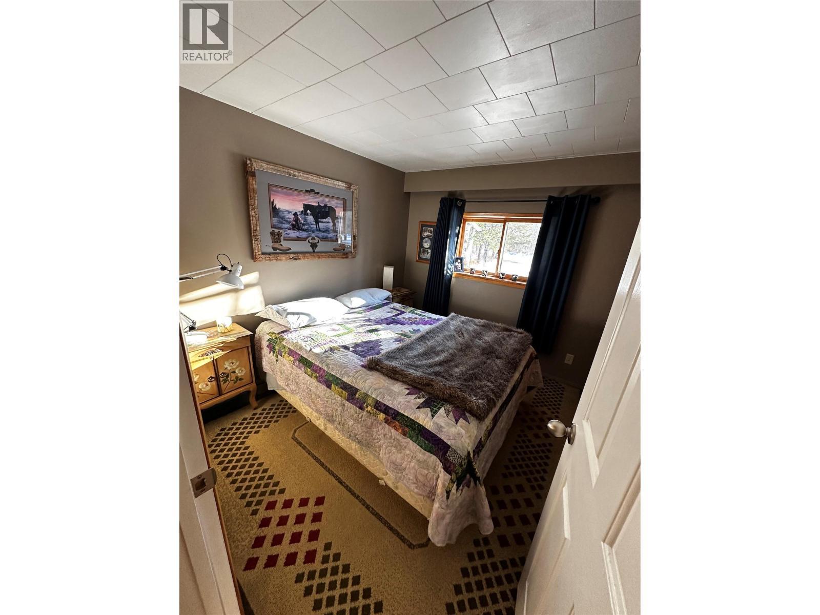 2959 Sawchuk Road, Chetwynd, BC - Indoor Photo Showing Bedroom