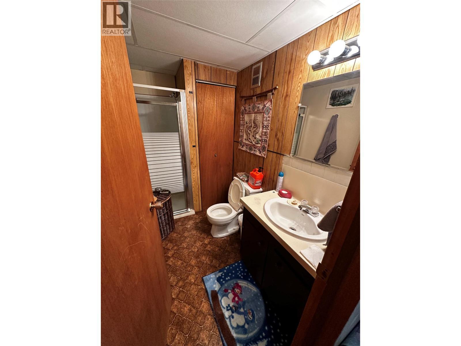 2959 Sawchuk Road, Chetwynd, BC - Indoor Photo Showing Bathroom