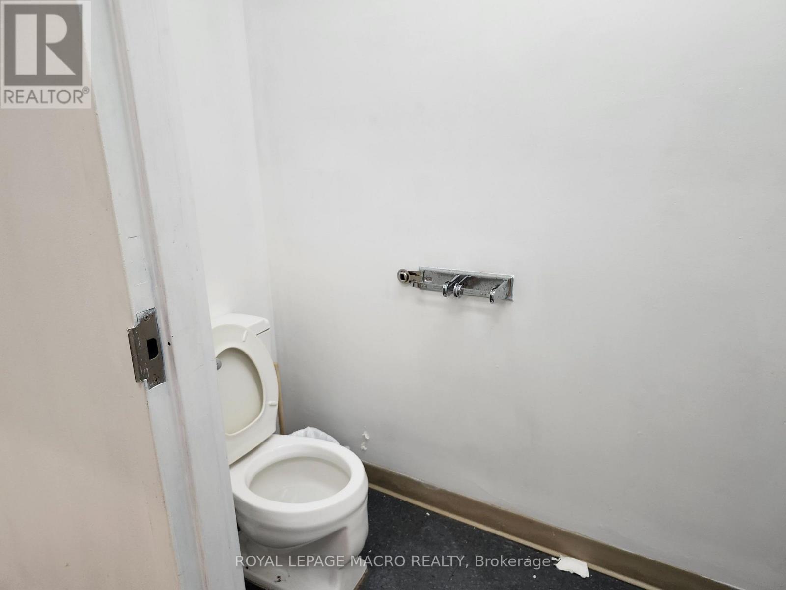 1443 Main Street E, Hamilton, ON