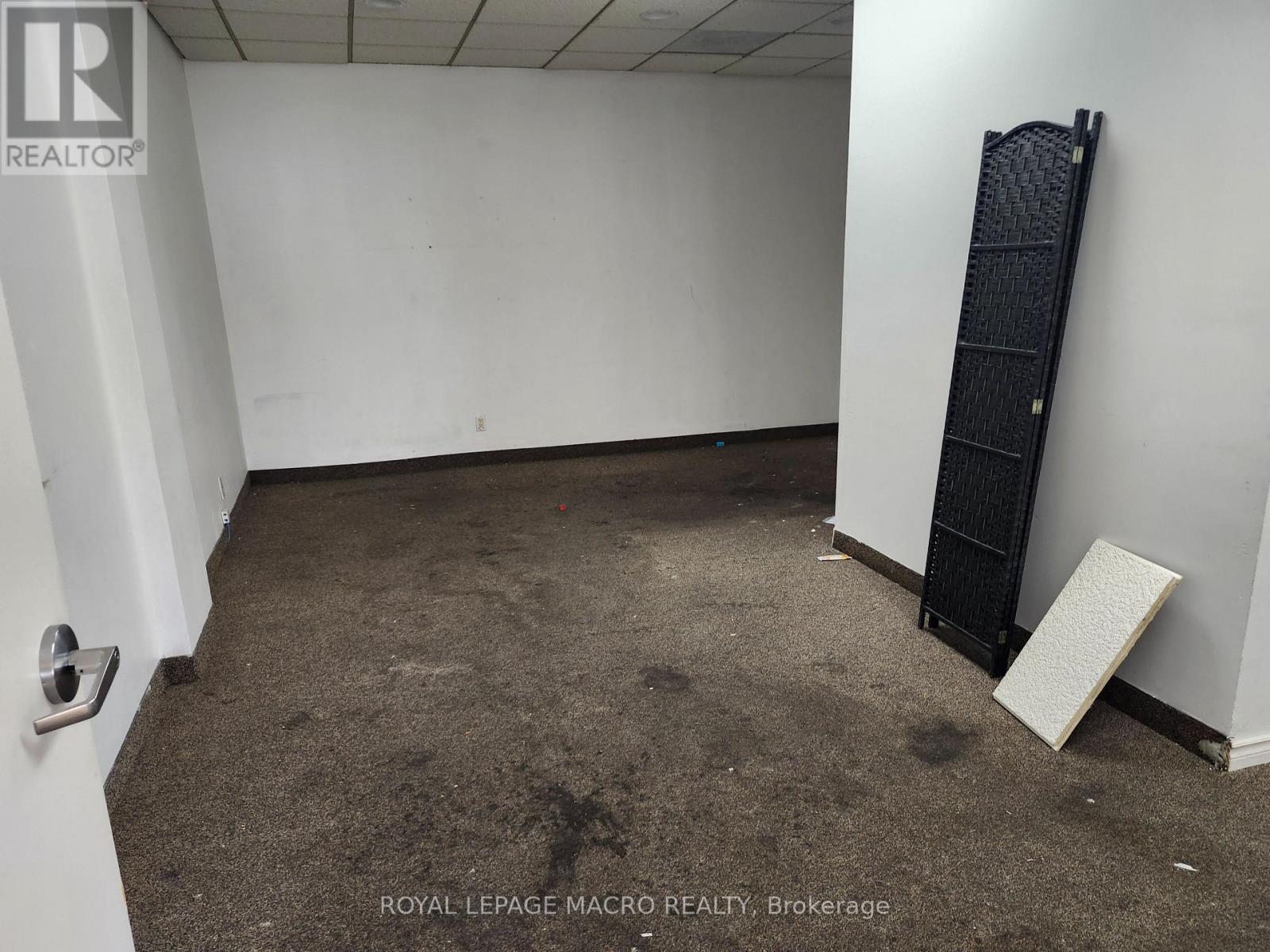 1443 Main Street E, Hamilton, ON