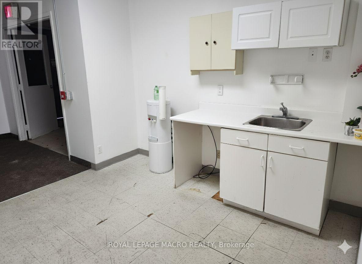 1443 Main Street E, Hamilton, ON