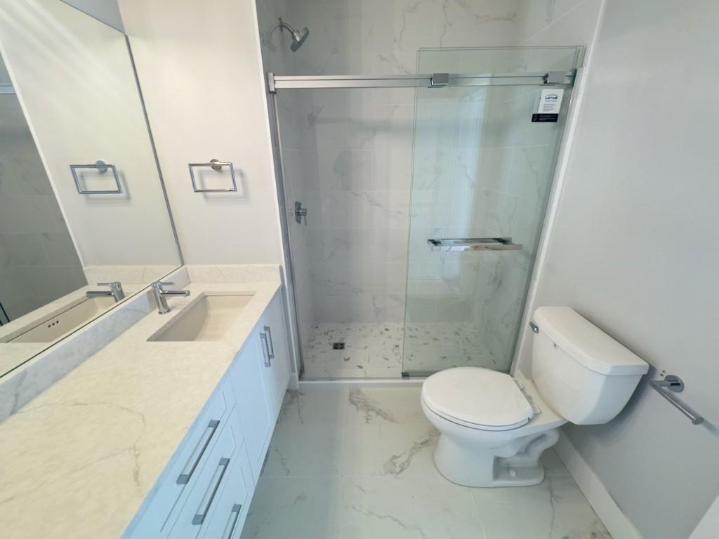 19-130 Colebrook Road, Kamloops, BC - Indoor Photo Showing Bathroom