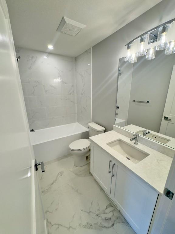 19-130 Colebrook Road, Kamloops, BC - Indoor Photo Showing Bathroom